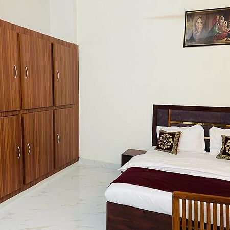 ויסאקפאטנם Zora Park Luxury Rooms מראה חיצוני תמונה