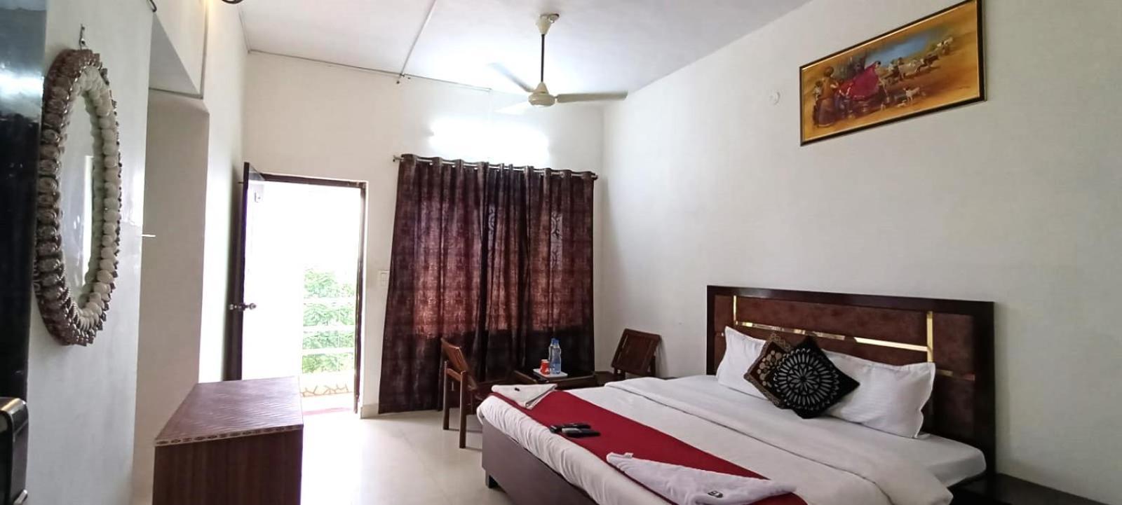 ויסאקפאטנם Zora Park Luxury Rooms מראה חיצוני תמונה