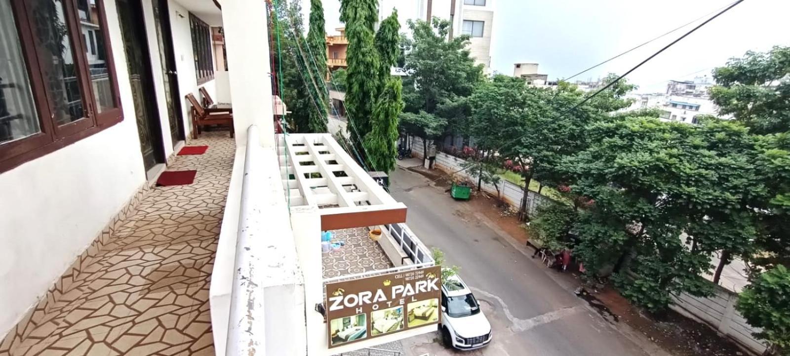 ויסאקפאטנם Zora Park Luxury Rooms מראה חיצוני תמונה